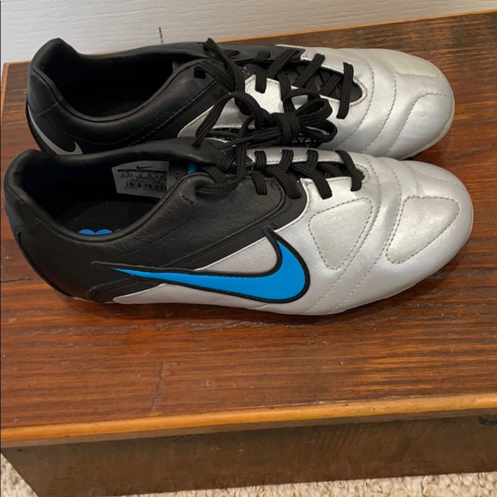 Kids bike soccer cleats